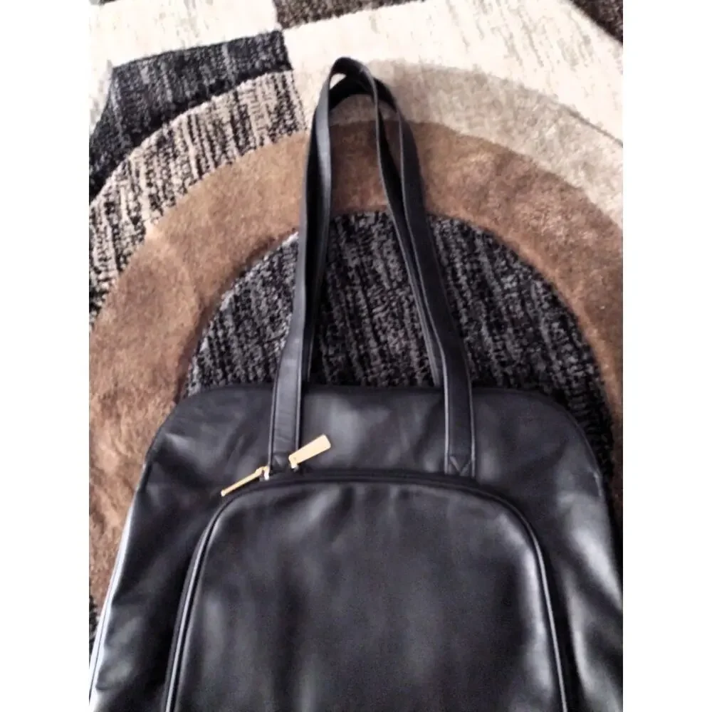 Lord & Taylor Messenger Bag Briefcase Genuine Leather Zip Compartments NWOT - Picture 2 of 11